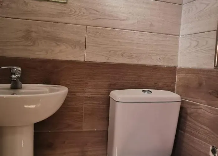 Lively Apparament 1a * טיראנה